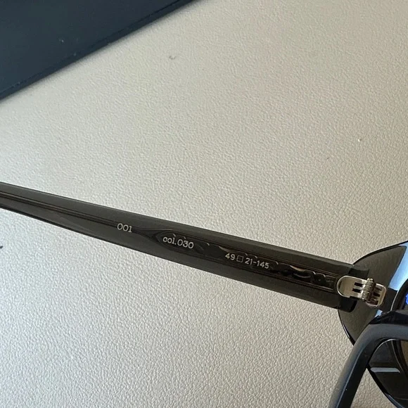 The Row x Eyevan ELLA sunglasses in grey - Picture 7 of 8